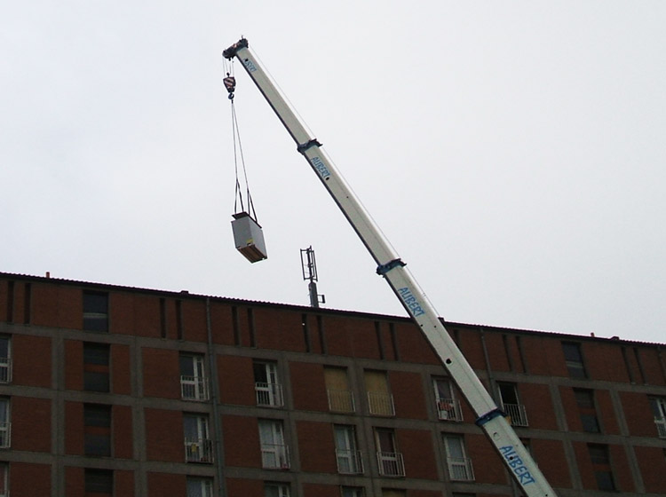 Antennes_Relais_Bouygues_Telecom_Demantelees_Albi_Rayssac_Grutages_Deposes_Baies_30_09_2010