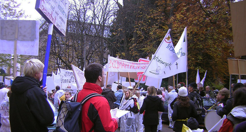 EHS_Demo_in_Stuttgart_14_11_2009_10