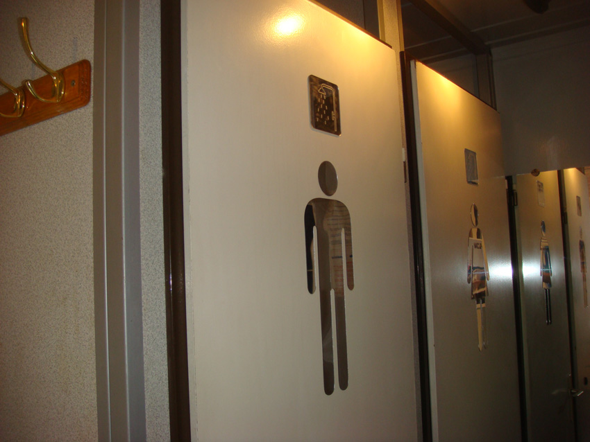 Shower cubicles Men and Women