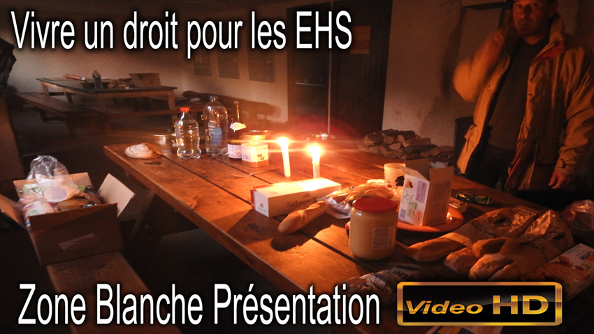 EHS_Zone_Blanche_Vivre_un_droit_Salle_commune_850_DSCN5940.jpg