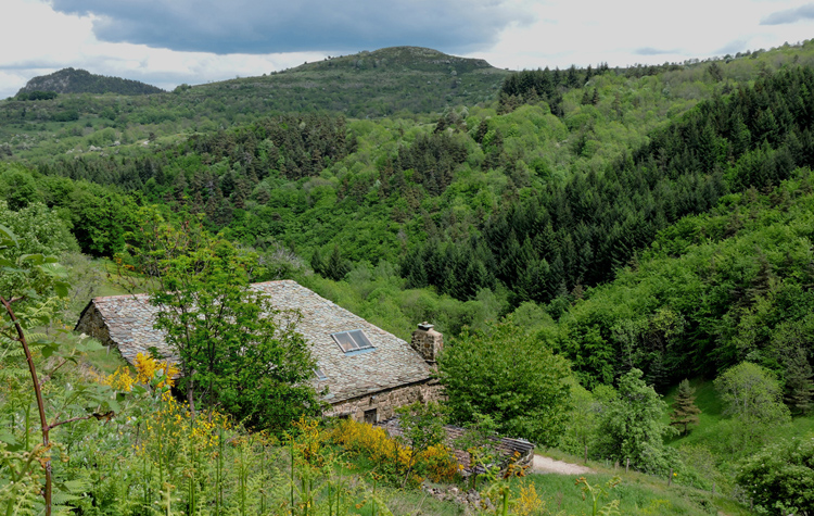 Gite_1_vue_nord_ouest_750_DSCN1615.jpg