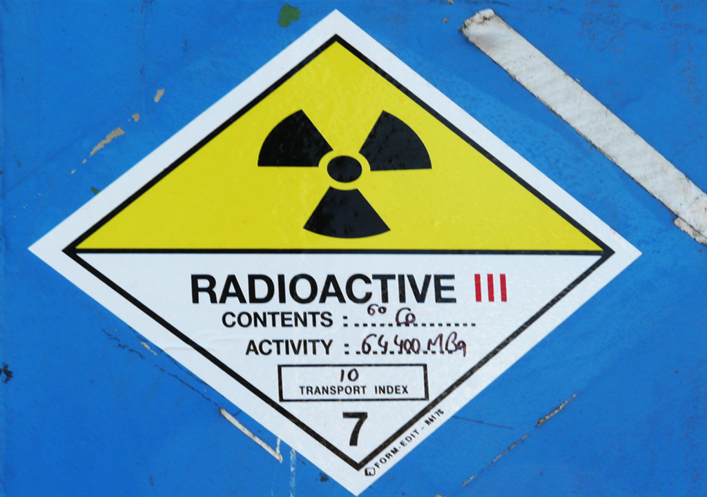 Go_Fast_EDF_Nucleaire_axe_Rhodanien_Isere_20_06_2012