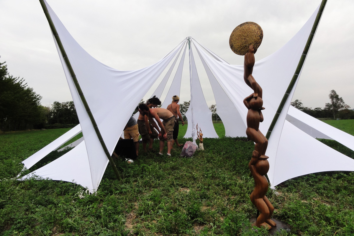 Le_Village_des_Possibles_Scultures_bois