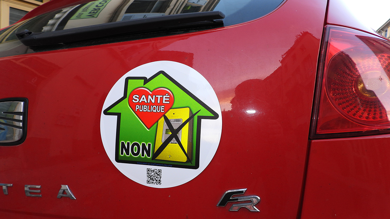 Linky_Sante_Publique_Autocollant_240mm_1280_DSCN2941.jpg