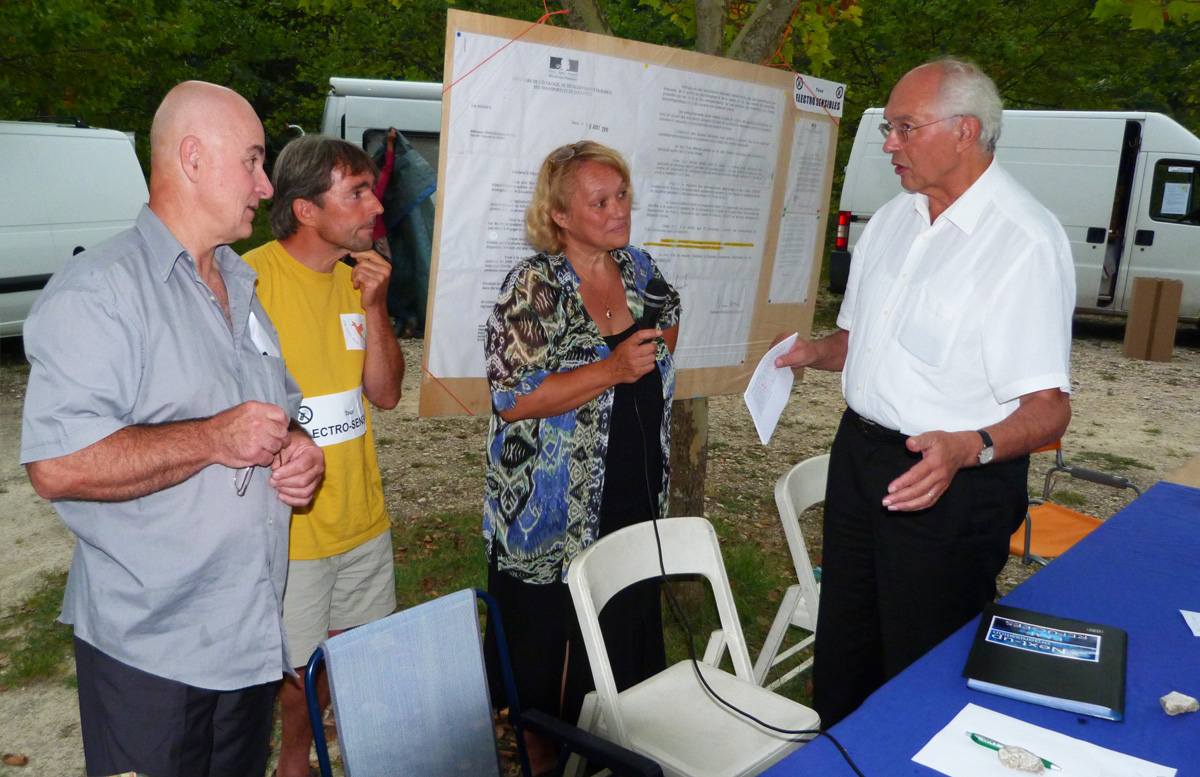 Pr_Franz_Adlkofer_Discussion_Foret_de_Saou_17_09_2011_Une_Terre_Pour_les_EHS