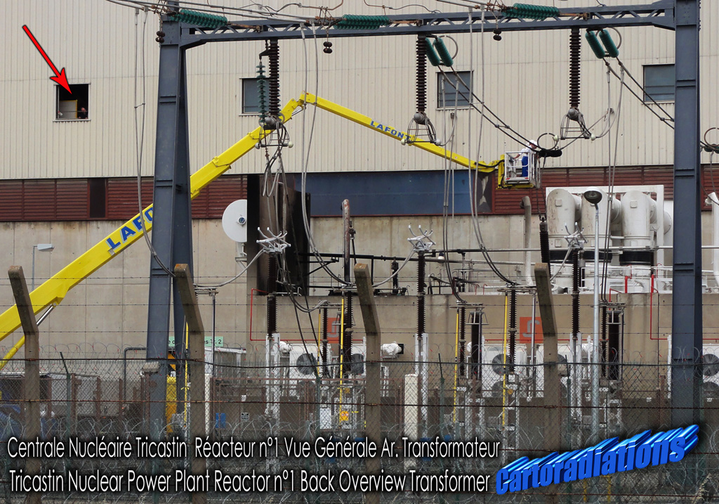 Tricastin_Centrale_Nucleaire_EDF_Reacteur_1_Vue_Generale_Arriere_Transformateur_Intervention_Nacelle_04_07_2011_1024