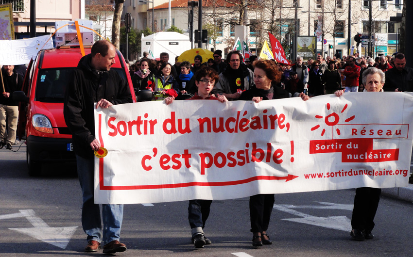 Valence_Sortir_du_Nucleaire_20_03_2011_DSC01572