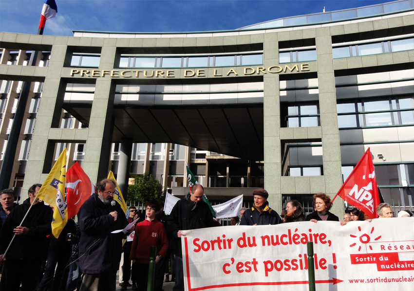 Valence_Sortir_du_Nucleaire_20_03_2011_DSC01593